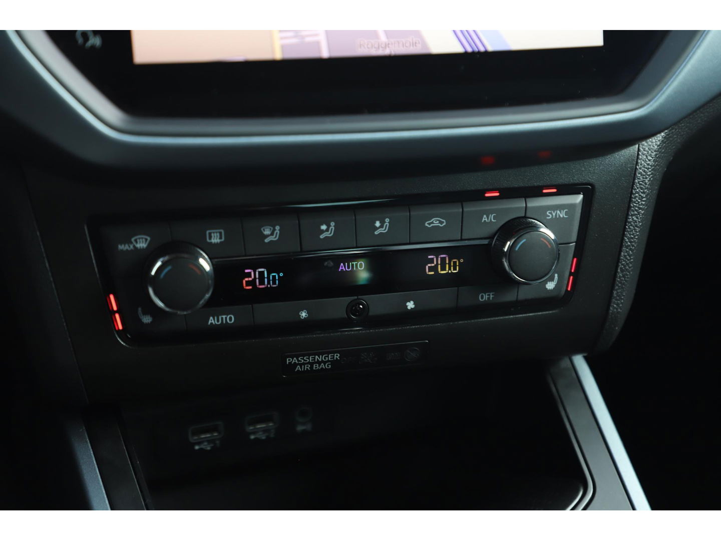 SEAT Arona 1.0 TSI Style Business Intense Keyless Navigatie Clima Adaptive Cruise Stoelverwarming 16 inch LMV Carplay Android Bluetooth PDC