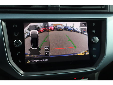 SEAT Arona 1.0 TSI Style Business Intense Keyless Navigatie Clima Adaptive Cruise Stoelverwarming 16 inch LMV Carplay Android Bluetooth PDC