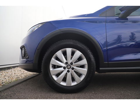 SEAT Arona 1.0 TSI Style Business Intense Keyless Navigatie Clima Adaptive Cruise Stoelverwarming 16 inch LMV Carplay Android Bluetooth PDC