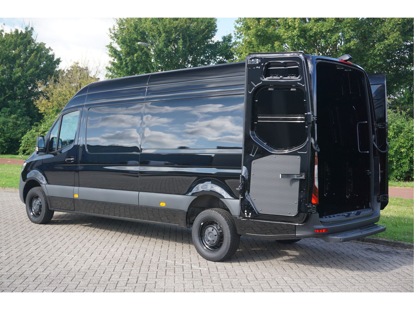 Mercedes-Benz Sprinter 319CDI L3H2 BPM VRIJ!! Navi, Camera, LED, Distronic 9G-Tronic!! NR. 831