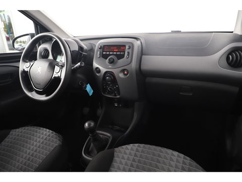Peugeot 108 1.0 e-VTi Active Radio Bluetooth Airco Elektrische Ramen CV LED