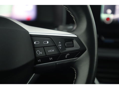 SEAT Leon Sportstourer 1.0 TSI Style Business Intense 110PK Trekhaak Virtual Cockpit LED Navigatie Clima Adaptive Cruise Camera Carplay Android