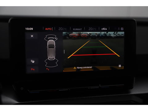 SEAT Leon Sportstourer 1.0 TSI Style Business Intense 110PK Trekhaak Virtual Cockpit LED Navigatie Clima Adaptive Cruise Camera Carplay Android