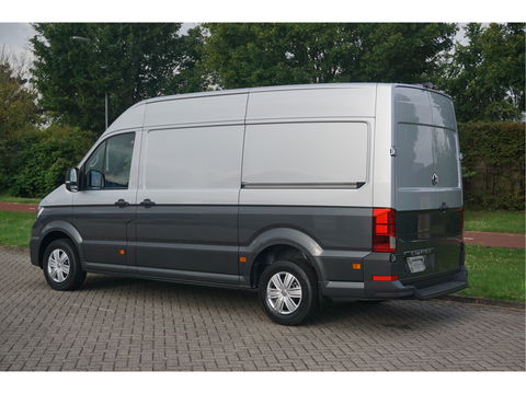 Volkswagen Crafter 35 177PK L3H3 AUT BPM VRIJ!! Navi, Cam, ACC, LED, 2x Schuifdeur, Dual Tone Lak!! NR. 873