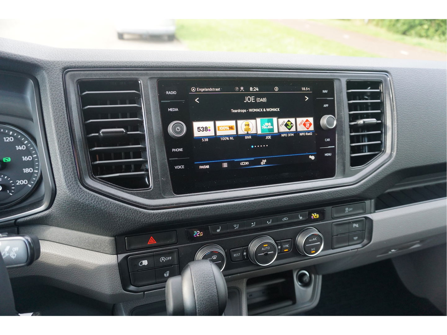 Volkswagen Crafter 35 177PK L3H3 AUT BPM VRIJ!! Navi, Cam, ACC, LED, Dual Tone Lak!! NR. 875