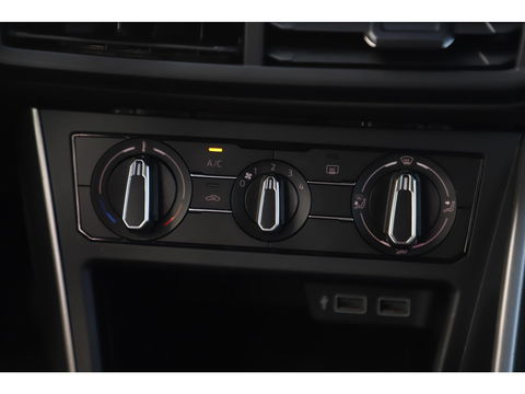 Volkswagen Polo 1.0 TSI Comfortline 95PK Virtual Cockpit 15 inch LMV Adaptive Cruise Navigatie Carplay Android Bluetooth Airco