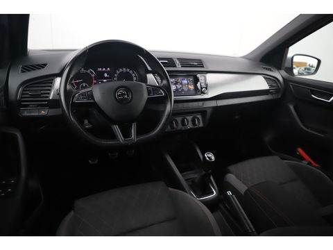 Škoda Fabia Combi 1.0 TSI Sport 95PK RS Stoelen Navigatie Airco Keyless Cruise 16 inch LMV PDC Getint Glas Zwarte Hemel