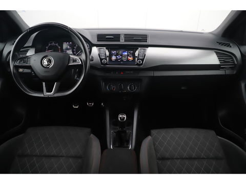Škoda Fabia Combi 1.0 TSI Sport 95PK RS Stoelen Navigatie Airco Keyless Cruise 16 inch LMV PDC Getint Glas Zwarte Hemel