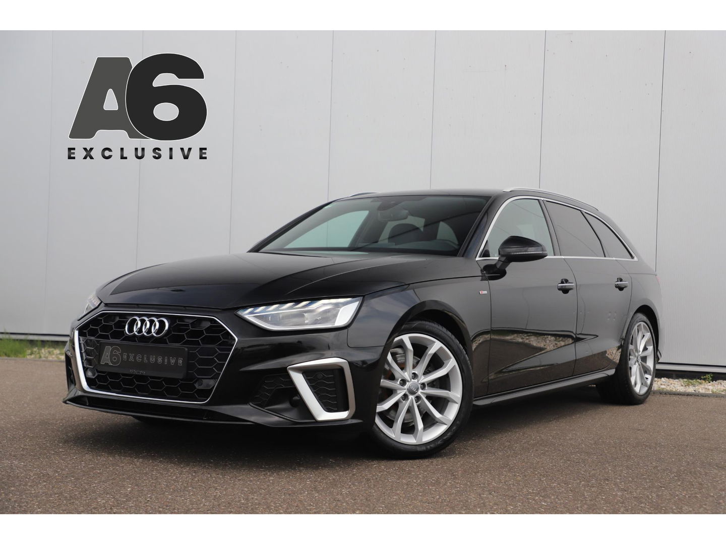 Audi A4 Avant 35 TDI S-Line Sport 164PK Automaat Trekhaak Half Leder Virtual Cockpit Ambianceverlichting Groot Navigatie Draadloos Carplay Android Elektrische Achterklep Clima Cruise PDC 18 inch LMV
