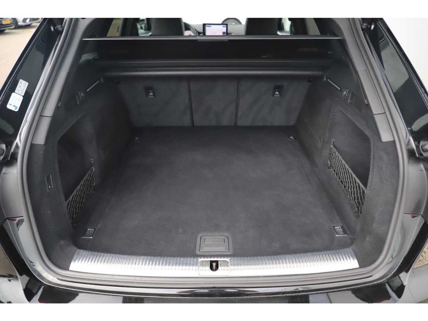 Audi A4 Avant 35 TDI S-Line Sport 164PK Automaat Trekhaak Half Leder Virtual Cockpit Ambianceverlichting Groot Navigatie Draadloos Carplay Android Elektrische Achterklep Clima Cruise PDC 18 inch LMV