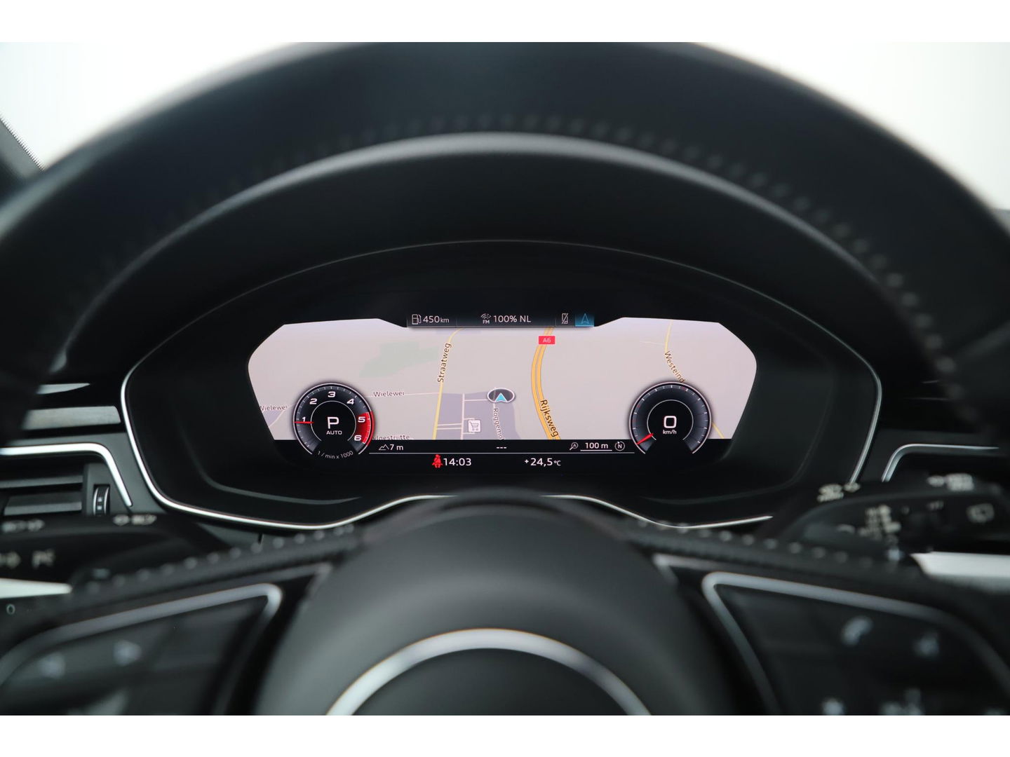 Audi A4 Avant 35 TDI S-Line Sport 164PK Automaat Trekhaak Half Leder Virtual Cockpit Ambianceverlichting Groot Navigatie Draadloos Carplay Android Elektrische Achterklep Clima Cruise PDC 18 inch LMV