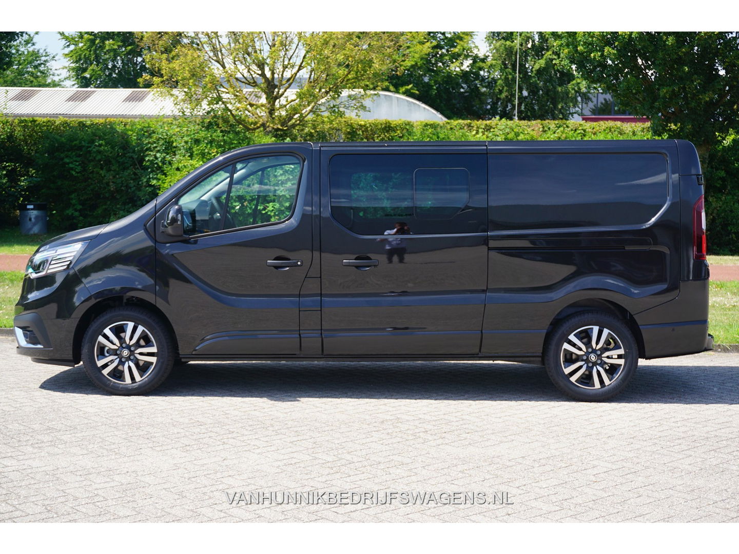 Renault Trafic 170PK L2H1 LUXE DC EDC AUT BPM VRIJ!! Climate, Navi, Camera, ACC, 17" LM, LED!! NR. 900