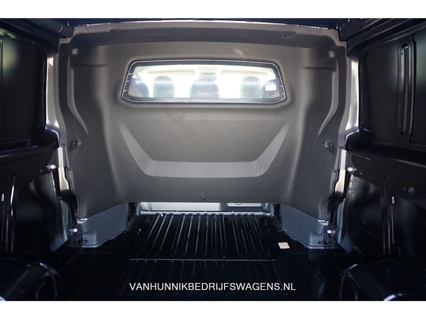 Renault Trafic 170PK L2H1 LUXE DC EDC AUT BPM VRIJ!! Climate, Navi, Camera, ACC, 17" LM, LED!! NR. 900