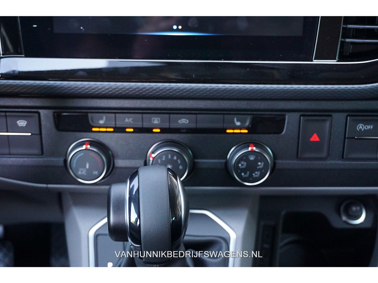 Volkswagen Transporter DC Highline 2.0TDI 204PK BPM VRIJ!! Navi, Camera, LED, 18" LM!! NR. 847