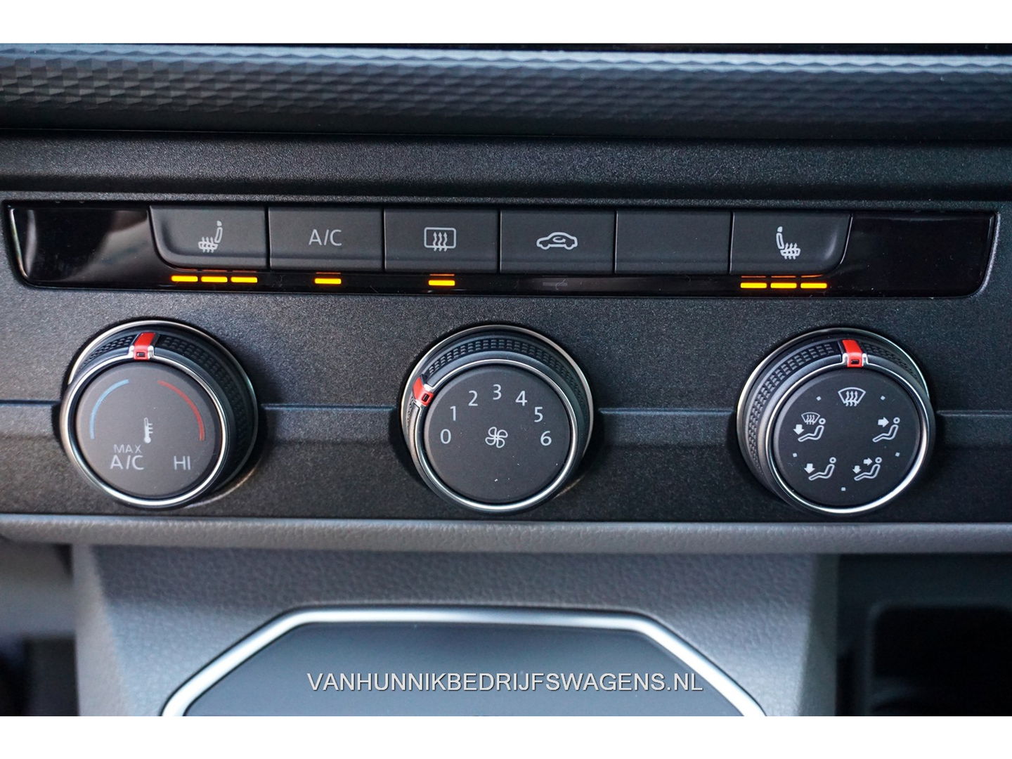 Volkswagen Transporter DC Highline 2.0TDI 204PK BPM VRIJ!! Navi, Camera, LED, 18" LM!! NR. 847