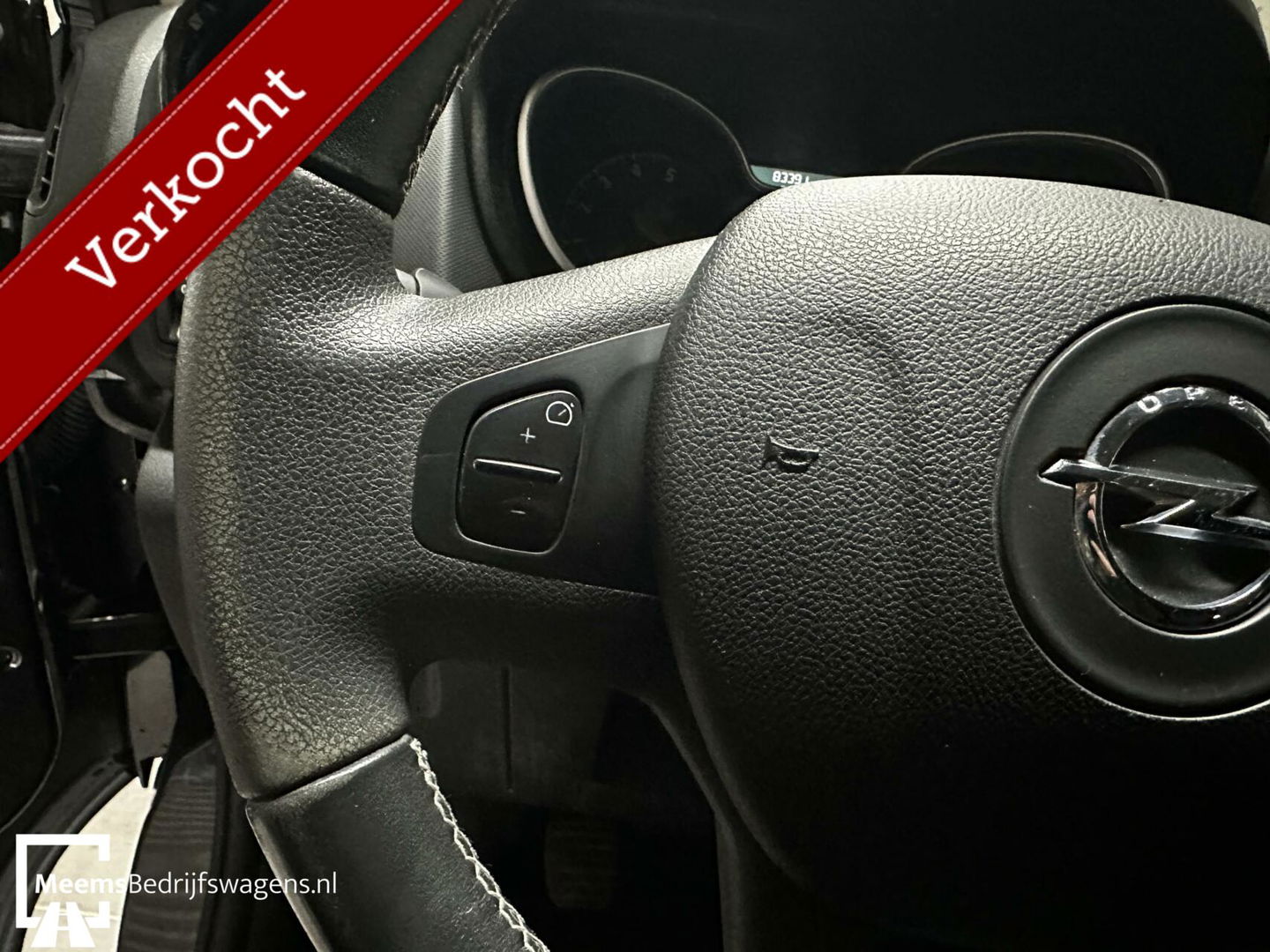 Opel Vivaro L2H1 - AIRCO CRUISE NAVI TREKHAAK CAMERA 3 PERSO