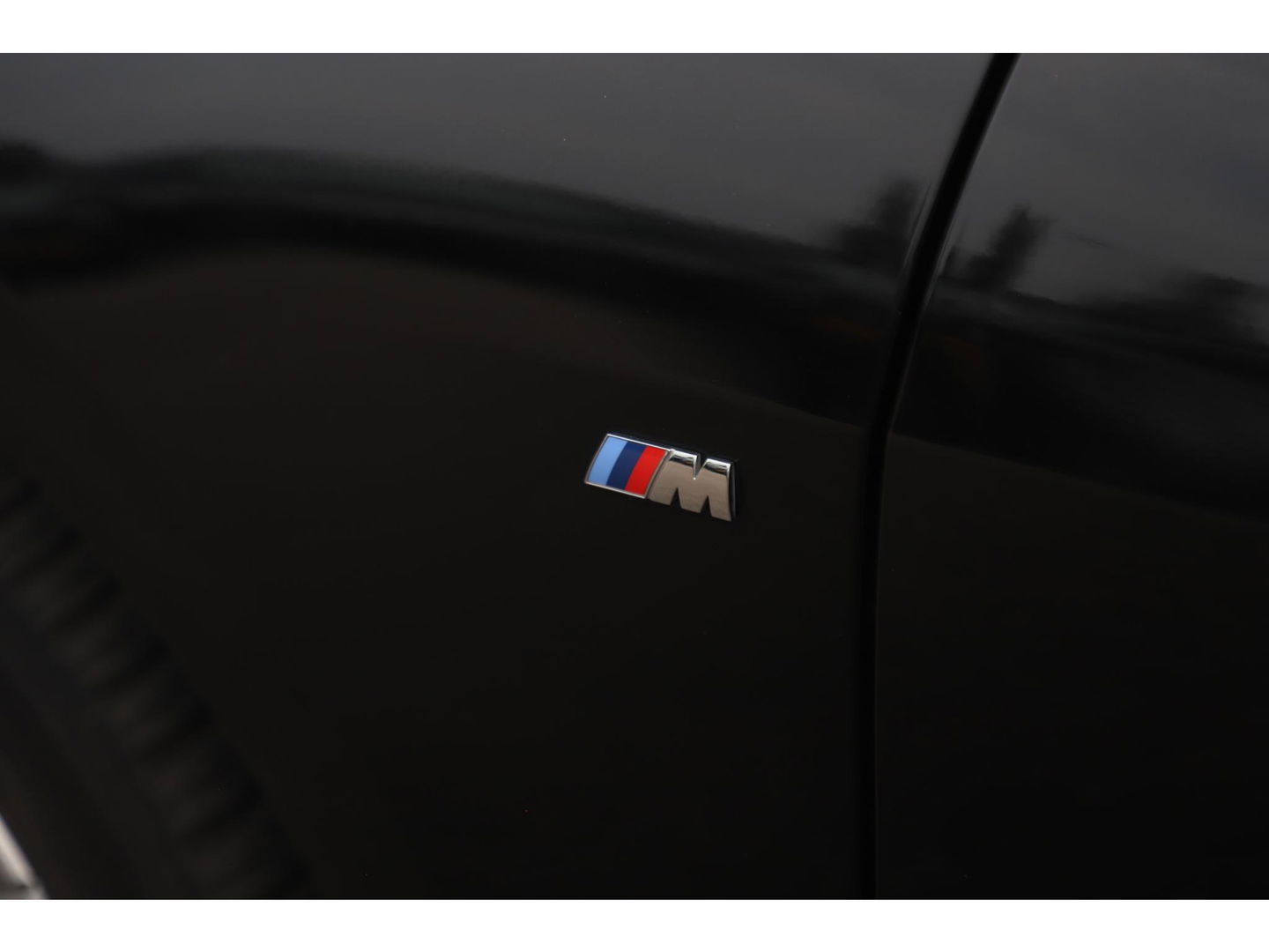 BMW 1-serie 118i Business Edition M Sport Automaat Black Optic Virtual Cockpit Sfeerverlichting Navigatie Carplay Android Sportstoelen Clima Cruise PDC