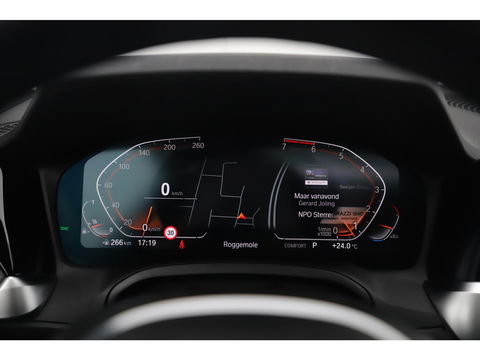 BMW 3 Serie 318i High Executive Edition Automaat Black Optic Schuifdak Full LED Digital Cockpit Vol Lederen Sportstoelen Navigatie Draadloos Carplay Bluetooth Achteruitrijcamera 18 inch M Sport Velgen