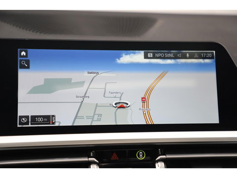 BMW 3 Serie 318i High Executive Edition Automaat Black Optic Schuifdak Full LED Digital Cockpit Vol Lederen Sportstoelen Navigatie Draadloos Carplay Bluetooth Achteruitrijcamera 18 inch M Sport Velgen