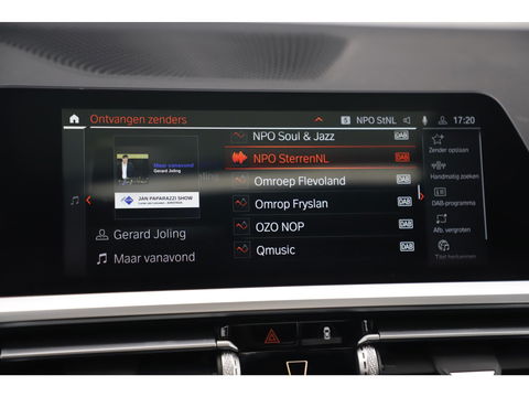 BMW 3 Serie 318i High Executive Edition Automaat Black Optic Schuifdak Full LED Digital Cockpit Vol Lederen Sportstoelen Navigatie Draadloos Carplay Bluetooth Achteruitrijcamera 18 inch M Sport Velgen