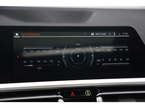 BMW 3 Serie 318i High Executive Edition Automaat Black Optic Schuifdak Full LED Digital Cockpit Vol Lederen Sportstoelen Navigatie Draadloos Carplay Bluetooth Achteruitrijcamera 18 inch M Sport Velgen