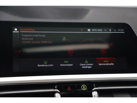 BMW 3 Serie 318i High Executive Edition Automaat Black Optic Schuifdak Full LED Digital Cockpit Vol Lederen Sportstoelen Navigatie Draadloos Carplay Bluetooth Achteruitrijcamera 18 inch M Sport Velgen