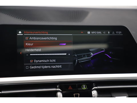 BMW 3 Serie 318i High Executive Edition Automaat Black Optic Schuifdak Full LED Digital Cockpit Vol Lederen Sportstoelen Navigatie Draadloos Carplay Bluetooth Achteruitrijcamera 18 inch M Sport Velgen
