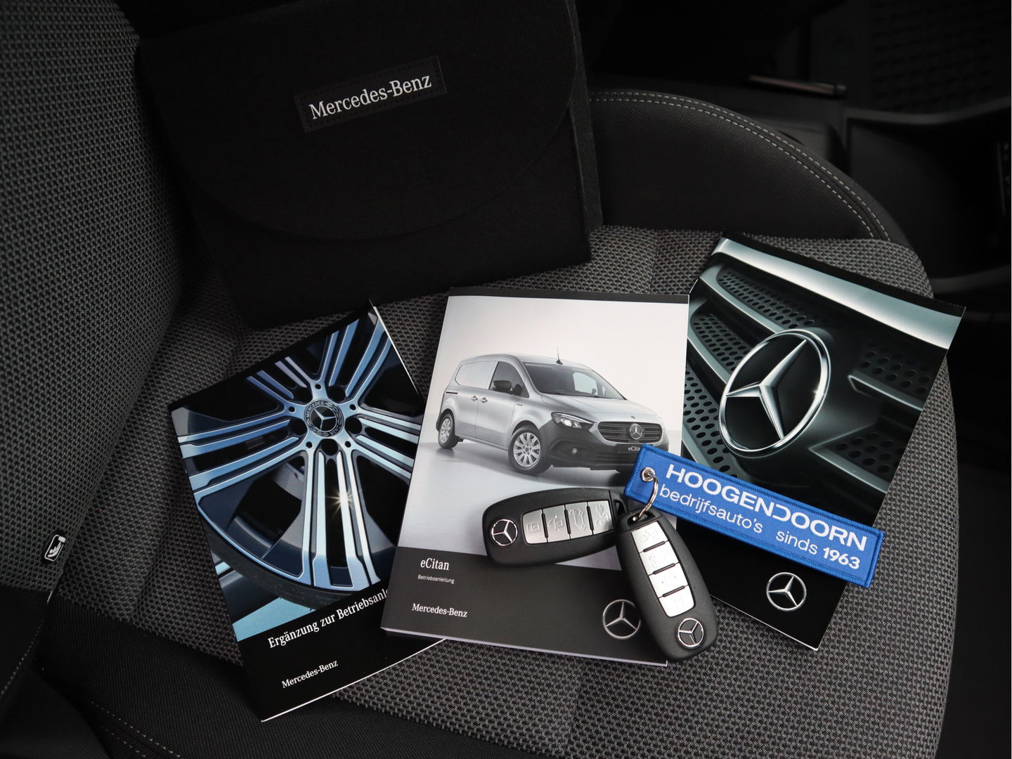 Mercedes-Benz eCitan L1 Pro 51 kWh - Trekhaak - Apple Play - Stoelverwarming