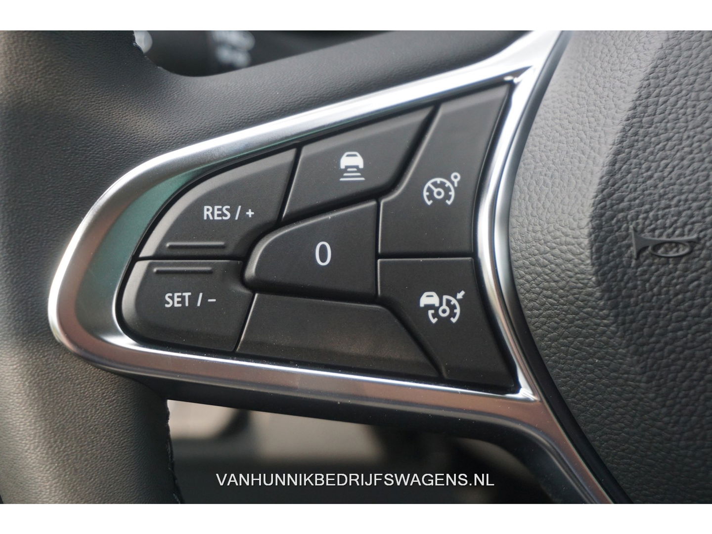 Renault Trafic 170PK L2H1 LUXE DC EDC AUT BPM VRIJ!! Climate, Navi, Camera, ACC, 17" LM, LED!! NR. 813