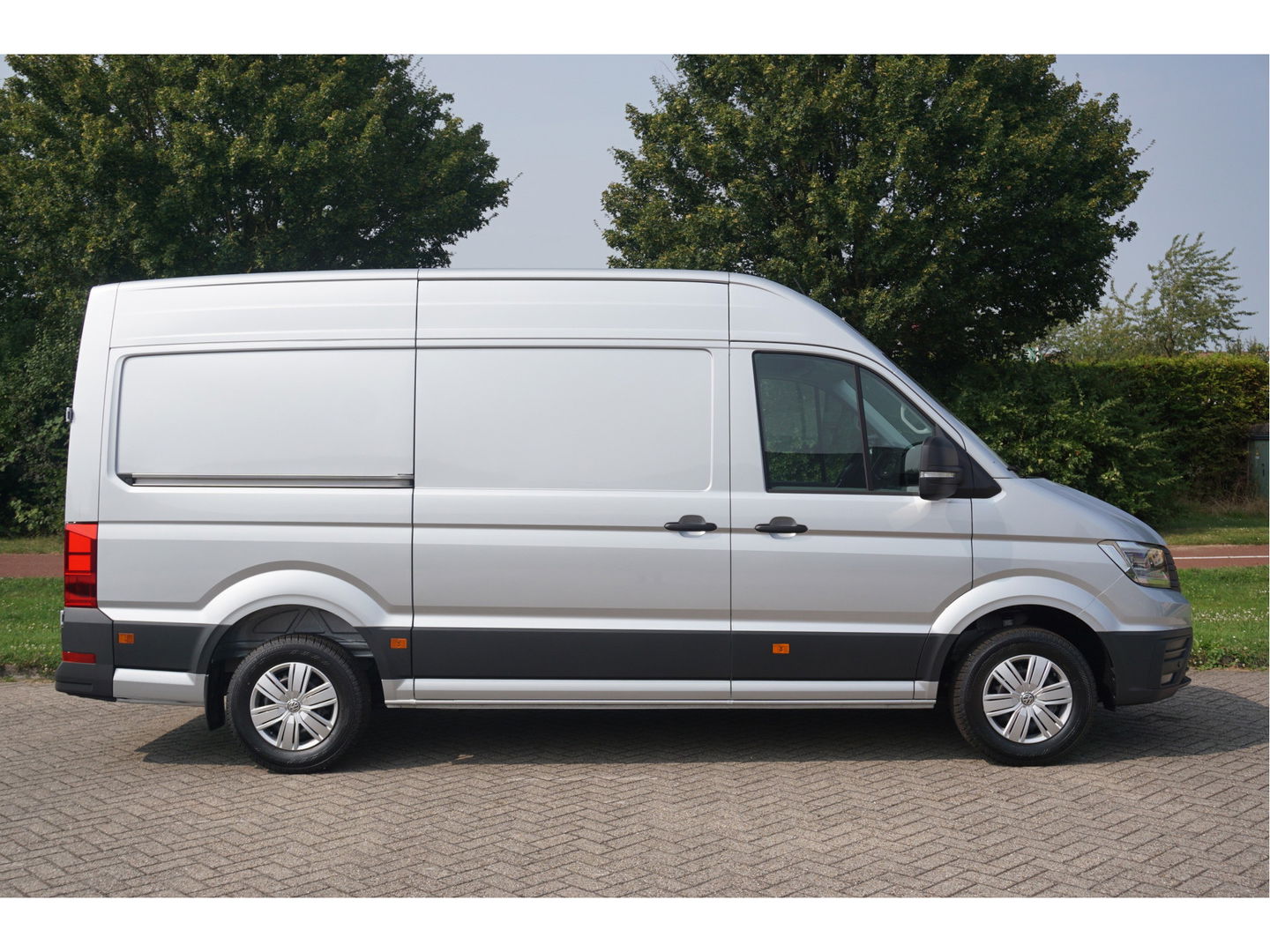 Volkswagen Crafter 35 177PK L3H3 AUT BPM VRIJ!! Navi, Cam, Adap. Cruise, LED!! NR. 875