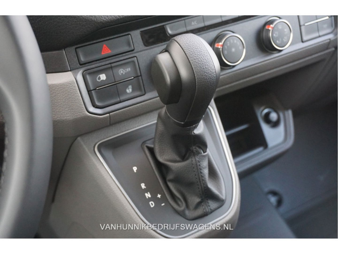 Volkswagen Crafter 35 177PK L3H3 AUT BPM VRIJ!! Navi, Cam, Adap. Cruise, LED!! NR. 154