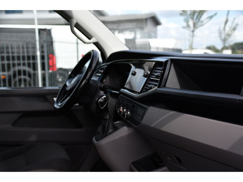 Volkswagen Transporter 2.0 TDI L2H1 32 DC Bulli Virtual, Camera, Carplay, 199PK, LED, NAVI, Sensoren, Mutlimedia, Automaat, Stoelverwarming, Standkachel