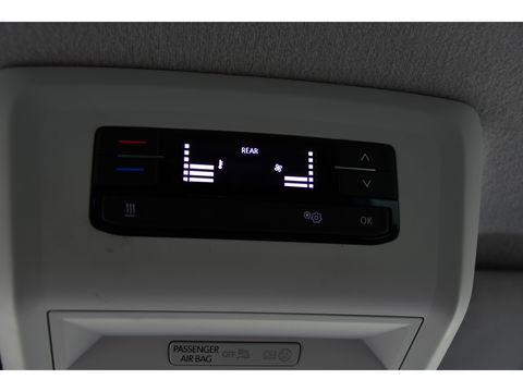 Volkswagen Transporter 2.0 TDI L2H1 32 DC Bulli Virtual, Camera, Carplay, 199PK, LED, NAVI, Sensoren, Mutlimedia, Automaat, Stoelverwarming, Standkachel