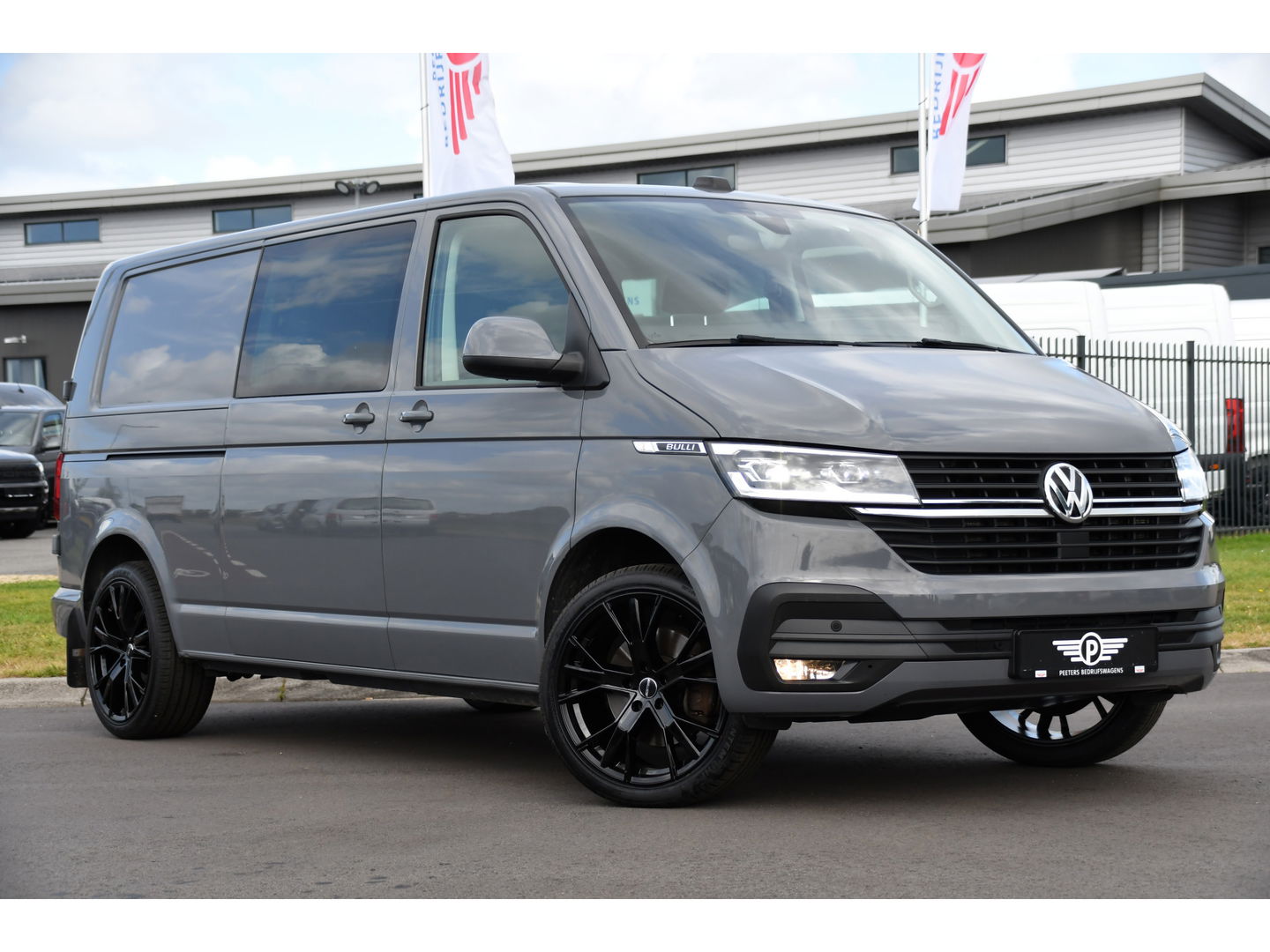 Volkswagen Transporter 2.0 TDI L2H1 32 DC Bulli Virtual, Camera, Carplay, 199PK, LED, NAVI, Sensoren, Mutlimedia, Automaat, Stoelverwarming, Standkachel