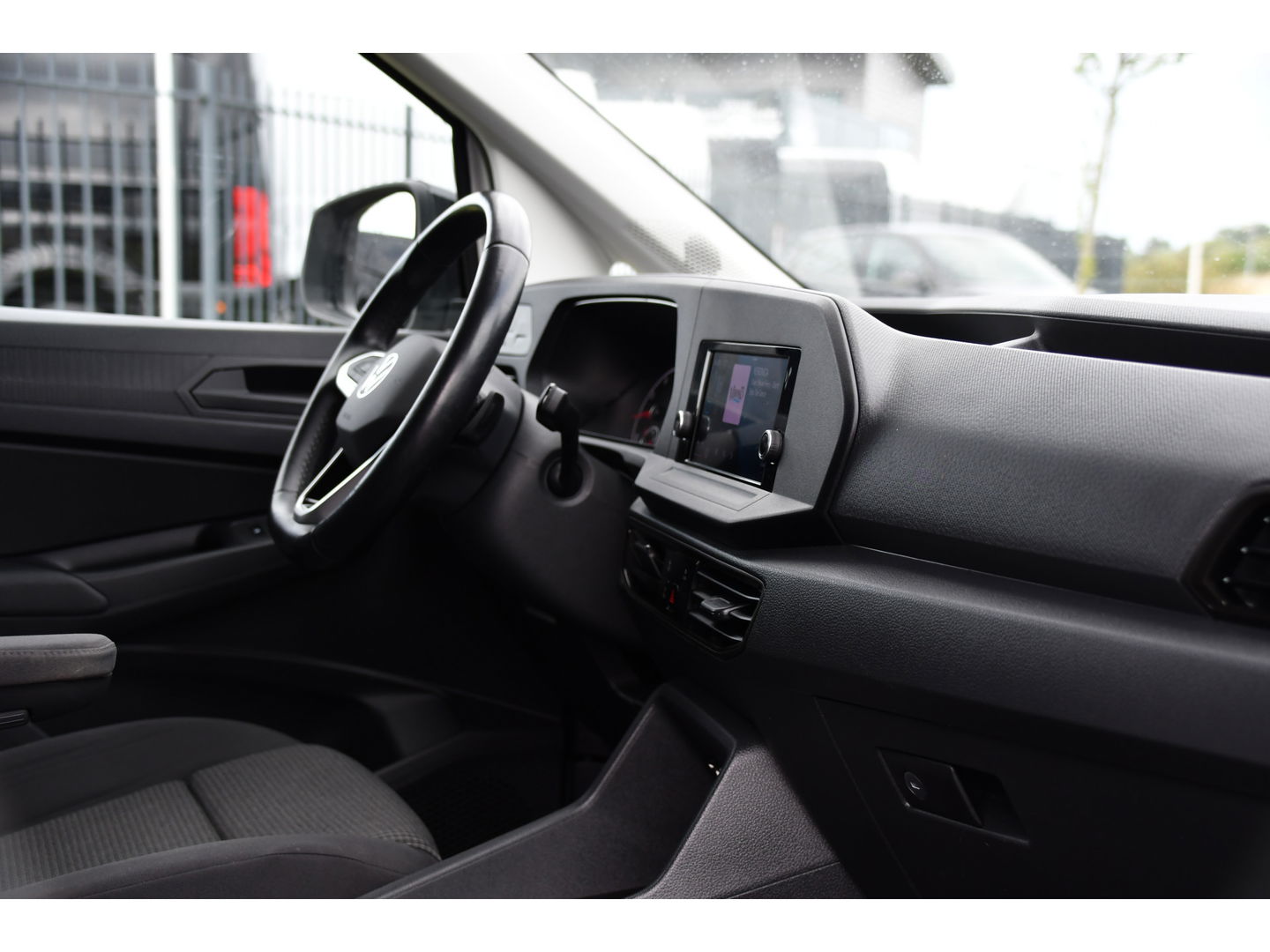Volkswagen Caddy Cargo 1.5 TSI Exclusive PB Edition Adaptieve Cruise, Camera, Carplay, Stoelverwarming, Automaat, LED, Trekhaak, UNIEK!