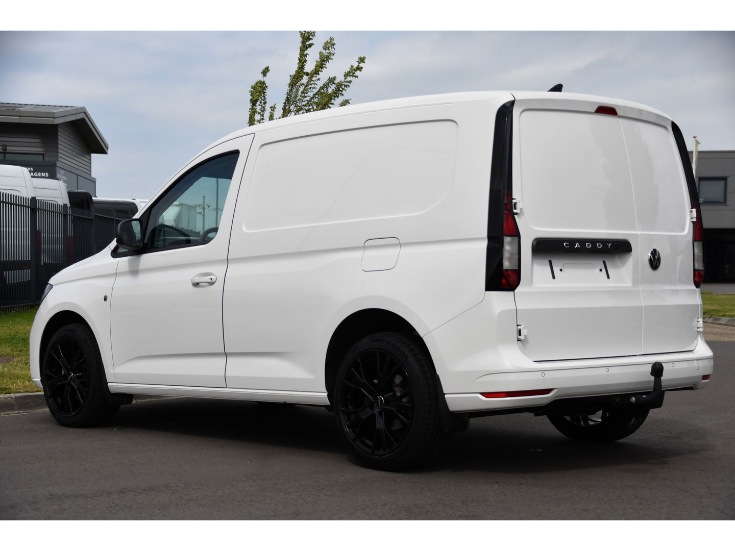 Volkswagen Caddy Cargo 1.5 TSI Exclusive PB Edition Adaptieve Cruise, Camera, Carplay, Stoelverwarming, Automaat, LED, Trekhaak, UNIEK!