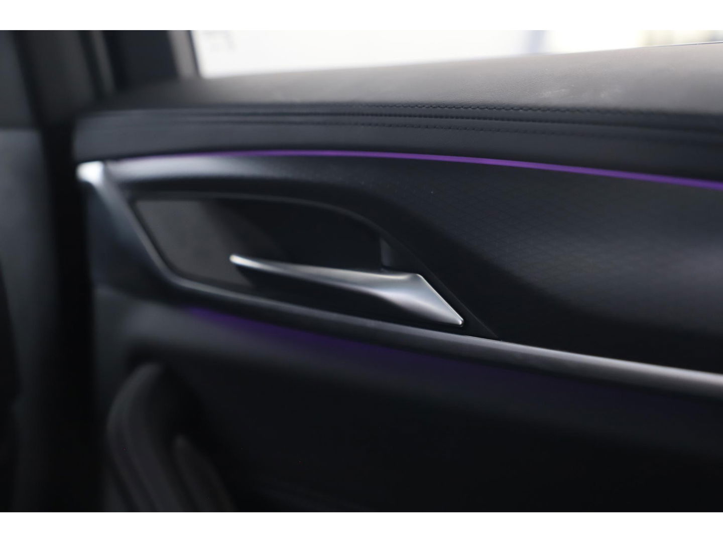BMW 5 Serie Touring 530i High Executive 252PK M Sport Laser LED Panoramadak Harman Kardon Wegklapbare Trekhaak Nappa Leder Memory Sfeerverlichting Shadow Line 360 Camera
