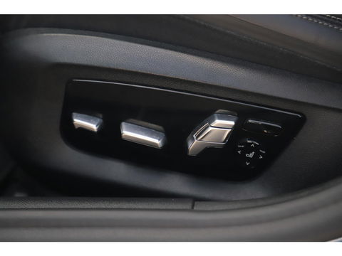 BMW 5 Serie Touring 530i High Executive 252PK M Sport Laser LED Panoramadak Harman Kardon Wegklapbare Trekhaak Nappa Leder Memory Sfeerverlichting Shadow Line 360 Camera