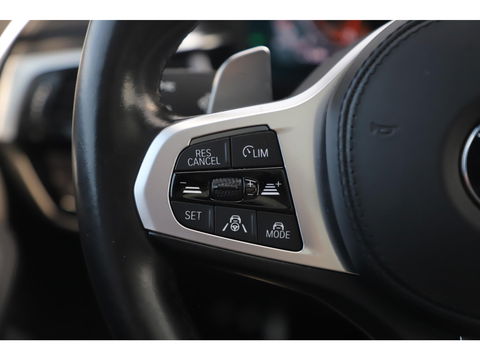 BMW 5 Serie Touring 530i High Executive 252PK M Sport Laser LED Panoramadak Harman Kardon Wegklapbare Trekhaak Nappa Leder Memory Sfeerverlichting Shadow Line 360 Camera