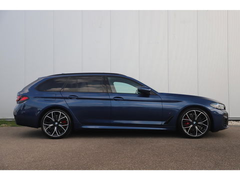 BMW 5 Serie Touring 530i High Executive 252PK M Sport Laser LED Panoramadak Harman Kardon Wegklapbare Trekhaak Nappa Leder Memory Sfeerverlichting Shadow Line 360 Camera