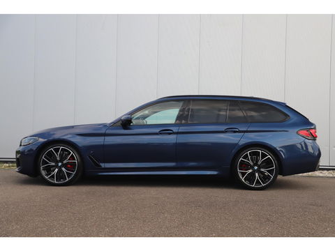 BMW 5 Serie Touring 530i High Executive 252PK M Sport Laser LED Panoramadak Harman Kardon Wegklapbare Trekhaak Nappa Leder Memory Sfeerverlichting Shadow Line 360 Camera