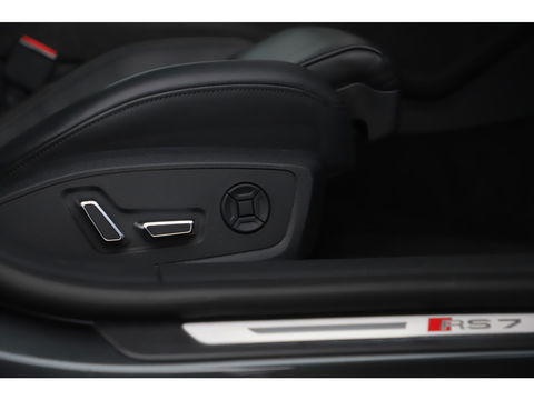 Audi RS7 4.0 TFSI RS 7 Sportback Quattro 600PK Fabrieksgarantie 22 inch Keramisch B&O High End Alcantara Hemel Dynamic Plus Pack 4-wiel Sturing Softclose Stoelverkoeling Panoramadak Laser LED HUD 360 Camera Full Options! Nieuwstaat!