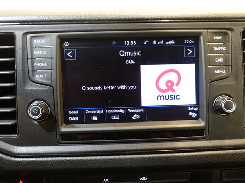 Volkswagen Crafter 35 2.0 TDI 140 PK L3H3 / Euro 6 / Airco / Cruise Control / Camera / Trekhaak 3.000 KG / Carplay