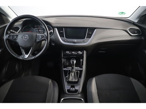 Opel Grandland X 1.2 Turbo Business Executive 131PK Automaat Keyless Comfortstoelen 18 inch LMV Navigatie Carplay Android Clima Cruise PDC Lane Assist