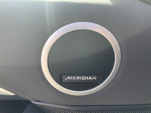 Land Rover Discovery 3.0 Sd6 306pk Landmark Edition grijs kenteken automaat / € 49.950 ex btw / lease vanaf € 950 / leer / trekhaak 3500 kg trekgewicht / navi / cruise / camera !