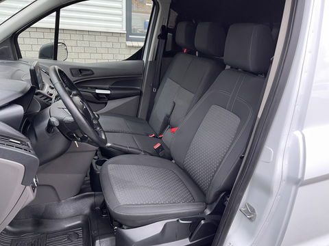 Ford Transit Connect 1.5 TDCI Limited / rijklaar € 12.950 ex btw / lease vanaf € 316 / airco / cruise / navi / Apple Carplay / achteruit rijcamera / 3 zits !