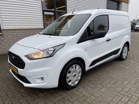 Ford Transit Connect 1.5 TDCI Limited / rijklaar € 12.950 ex btw / lease vanaf € 316 / airco / cruise / navi / Apple Carplay / achteruit rijcamera / 3 zits !