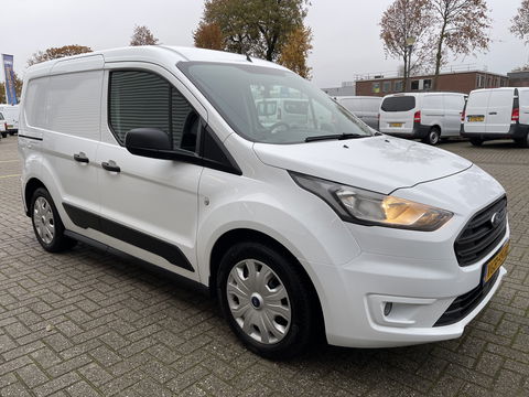 Ford Transit Connect 1.5 TDCI Limited / rijklaar € 12.950 ex btw / lease vanaf € 316 / airco / cruise / navi / Apple Carplay / achteruit rijcamera / 3 zits !