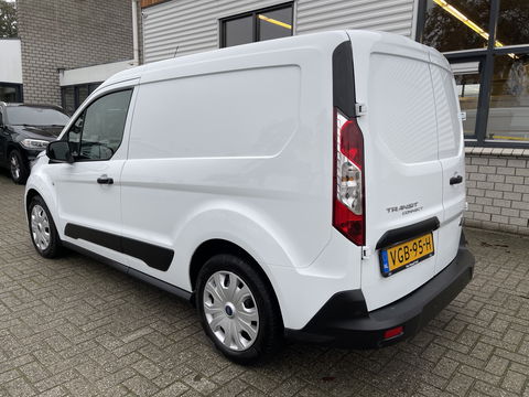 Ford Transit Connect 1.5 TDCI Limited / rijklaar € 12.950 ex btw / lease vanaf € 316 / airco / cruise / navi / Apple Carplay / achteruit rijcamera / 3 zits !
