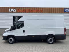 Iveco Daily 35S16V 2.3 handgeschakeld 160pk L2H2 / mag 3500 kg trekken / lease vanaf € 500 / vaste prijs rijklaar € 23.950 ex btw / climate control / opstap + parkeersensoren achter !